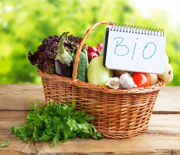 Marché fermier avec fruits et légumes locaux à l’île Maurice